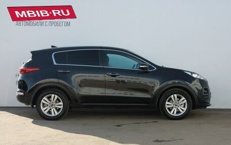 KIA Sportage IV рестайлинг, 2018 год, 1 799 000 рублей, 4 фотография