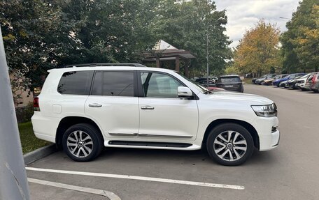 Toyota Land Cruiser 200, 2015 год, 5 600 000 рублей, 3 фотография