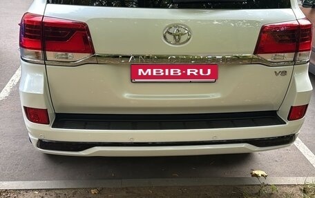 Toyota Land Cruiser 200, 2015 год, 5 600 000 рублей, 5 фотография