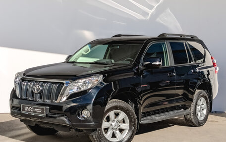 Toyota Land Cruiser Prado 150 рестайлинг 2, 2015 год, 3 790 000 рублей, 1 фотография