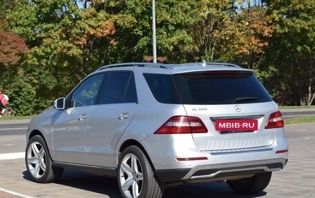 Mercedes-Benz M-Класс, 2014 год, 2 700 000 рублей, 2 фотография