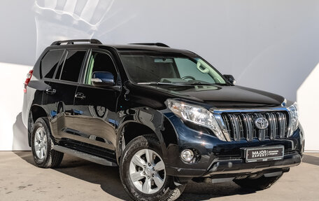 Toyota Land Cruiser Prado 150 рестайлинг 2, 2015 год, 3 790 000 рублей, 3 фотография