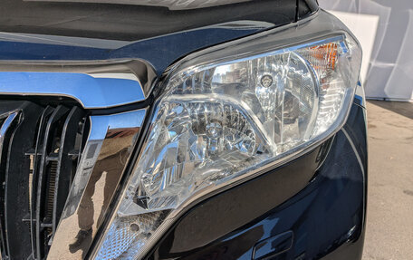 Toyota Land Cruiser Prado 150 рестайлинг 2, 2015 год, 3 790 000 рублей, 11 фотография