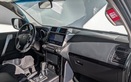 Toyota Land Cruiser Prado 150 рестайлинг 2, 2015 год, 3 790 000 рублей, 13 фотография