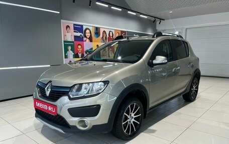 Renault Sandero II рестайлинг, 2016 год, 899 000 рублей, 1 фотография