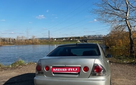 Toyota Altezza, 2001 год, 868 000 рублей, 13 фотография