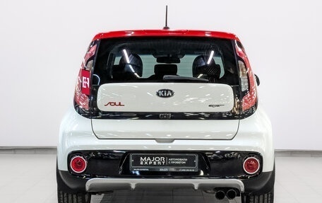 KIA Soul II рестайлинг, 2016 год, 1 525 000 рублей, 6 фотография