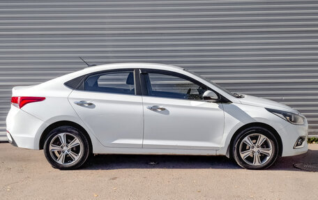 Hyundai Solaris II рестайлинг, 2019 год, 1 399 000 рублей, 4 фотография