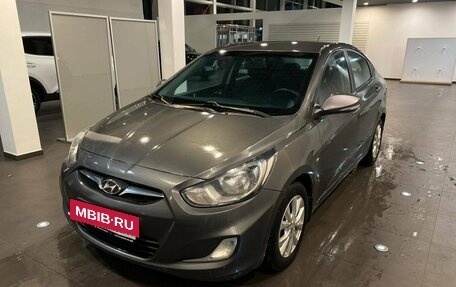 Hyundai Solaris II рестайлинг, 2012 год, 750 000 рублей, 7 фотография
