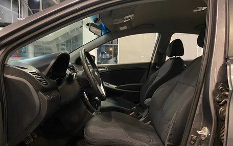 Hyundai Solaris II рестайлинг, 2012 год, 750 000 рублей, 16 фотография