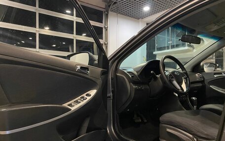 Hyundai Solaris II рестайлинг, 2012 год, 750 000 рублей, 18 фотография