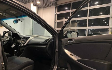 Hyundai Solaris II рестайлинг, 2012 год, 750 000 рублей, 22 фотография
