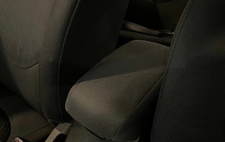 Hyundai Solaris II рестайлинг, 2012 год, 750 000 рублей, 27 фотография