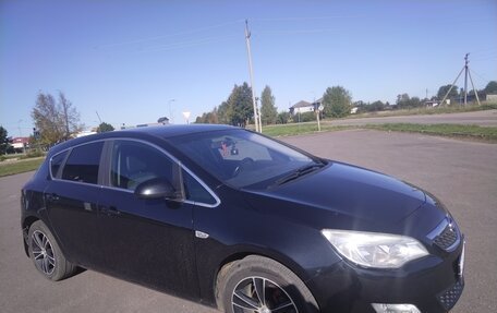 Opel Astra J, 2012 год, 750 000 рублей, 2 фотография