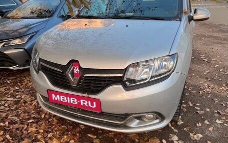 Renault Logan II, 2014 год, 830 000 рублей, 1 фотография