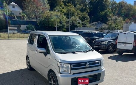 Suzuki Wagon R VI, 2017 год, 800 000 рублей, 3 фотография
