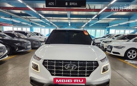 Hyundai Venue I, 2022 год, 1 700 000 рублей, 2 фотография
