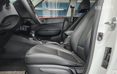Hyundai Venue I, 2022 год, 1 700 000 рублей, 21 фотография