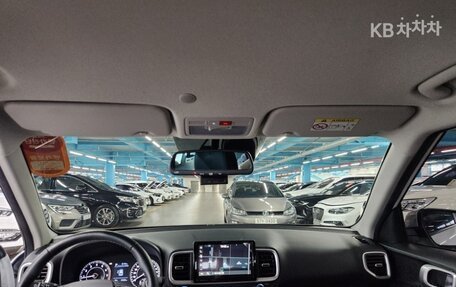 Hyundai Venue I, 2022 год, 1 700 000 рублей, 23 фотография