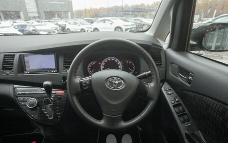 Toyota ISis I, 2011 год, 1 298 000 рублей, 18 фотография