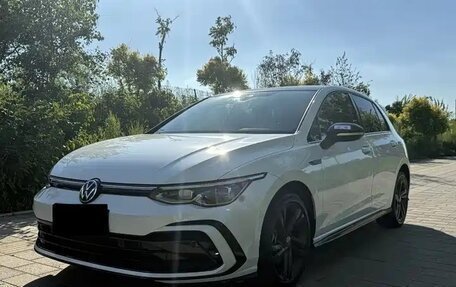Volkswagen Golf VIII, 2021 год, 1 930 000 рублей, 3 фотография