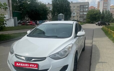 Hyundai Elantra V, 2013 год, 530 000 рублей, 3 фотография