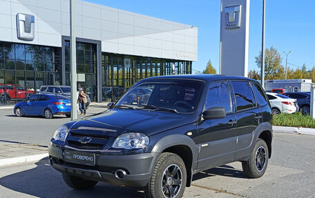 Chevrolet Niva I рестайлинг, 2015 год, 573 000 рублей, 5 фотография