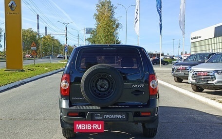 Chevrolet Niva I рестайлинг, 2015 год, 573 000 рублей, 10 фотография