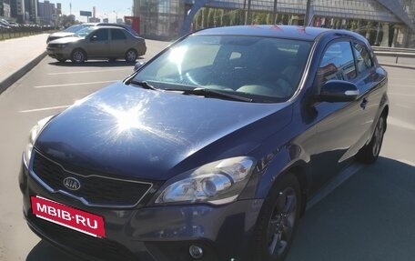 KIA cee'd I рестайлинг, 2011 год, 850 000 рублей, 8 фотография