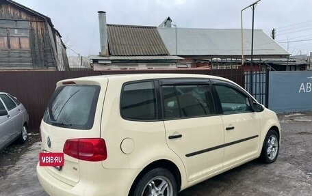Volkswagen Touran III, 2011 год, 1 270 000 рублей, 7 фотография
