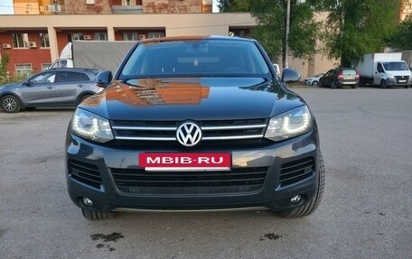 Volkswagen Touareg III, 2010 год, 1 890 000 рублей, 2 фотография