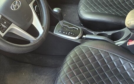 Hyundai Solaris II рестайлинг, 2012 год, 1 050 000 рублей, 4 фотография