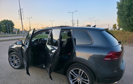 Volkswagen Touareg III, 2010 год, 1 890 000 рублей, 10 фотография