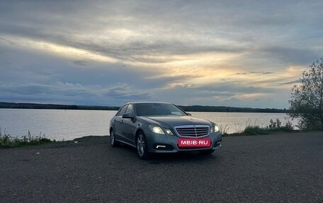 Mercedes-Benz E-Класс, 2009 год, 1 380 000 рублей, 2 фотография