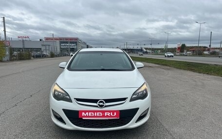 Opel Astra J, 2013 год, 725 000 рублей, 3 фотография