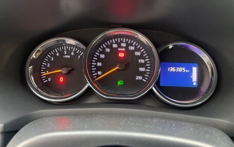 Renault Logan II, 2015 год, 550 000 рублей, 9 фотография