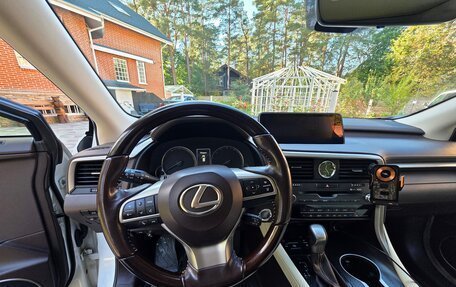 Lexus RX IV рестайлинг, 2016 год, 4 100 000 рублей, 6 фотография