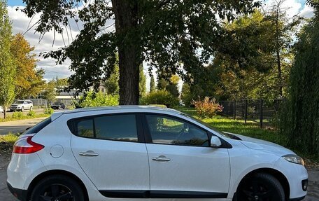 Renault Megane III, 2013 год, 650 000 рублей, 2 фотография