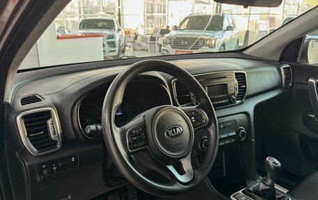 KIA Sportage IV рестайлинг, 2017 год, 1 799 000 рублей, 8 фотография