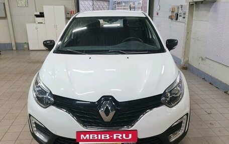 Renault Kaptur I рестайлинг, 2017 год, 1 730 000 рублей, 2 фотография