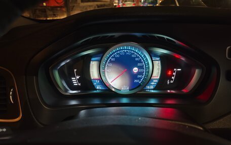 Volvo V40 Cross Country I, 2014 год, 1 700 000 рублей, 6 фотография