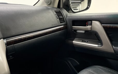 Toyota Land Cruiser 200, 2011 год, 3 600 000 рублей, 18 фотография