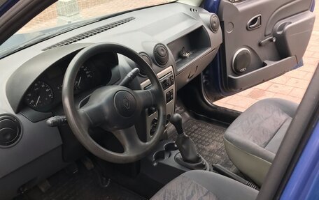 Renault Logan I, 2005 год, 270 000 рублей, 3 фотография