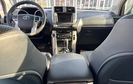 Toyota Land Cruiser Prado 150 рестайлинг 2, 2013 год, 2 040 000 рублей, 7 фотография