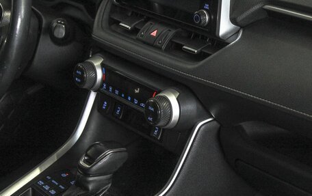 Toyota RAV4, 2019 год, 2 649 900 рублей, 11 фотография
