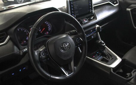 Toyota RAV4, 2019 год, 2 649 900 рублей, 22 фотография