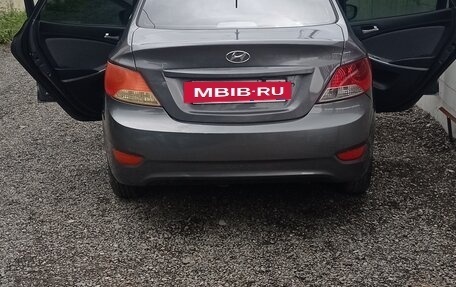 Hyundai Solaris II рестайлинг, 2013 год, 780 000 рублей, 9 фотография