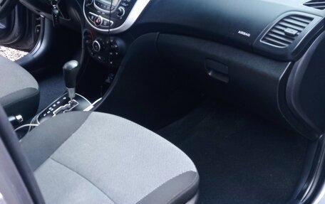 Hyundai Solaris II рестайлинг, 2013 год, 780 000 рублей, 13 фотография