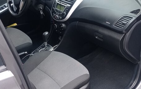 Hyundai Solaris II рестайлинг, 2013 год, 780 000 рублей, 17 фотография