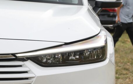 Honda Vezel, 2025 год, 2 292 000 рублей, 5 фотография